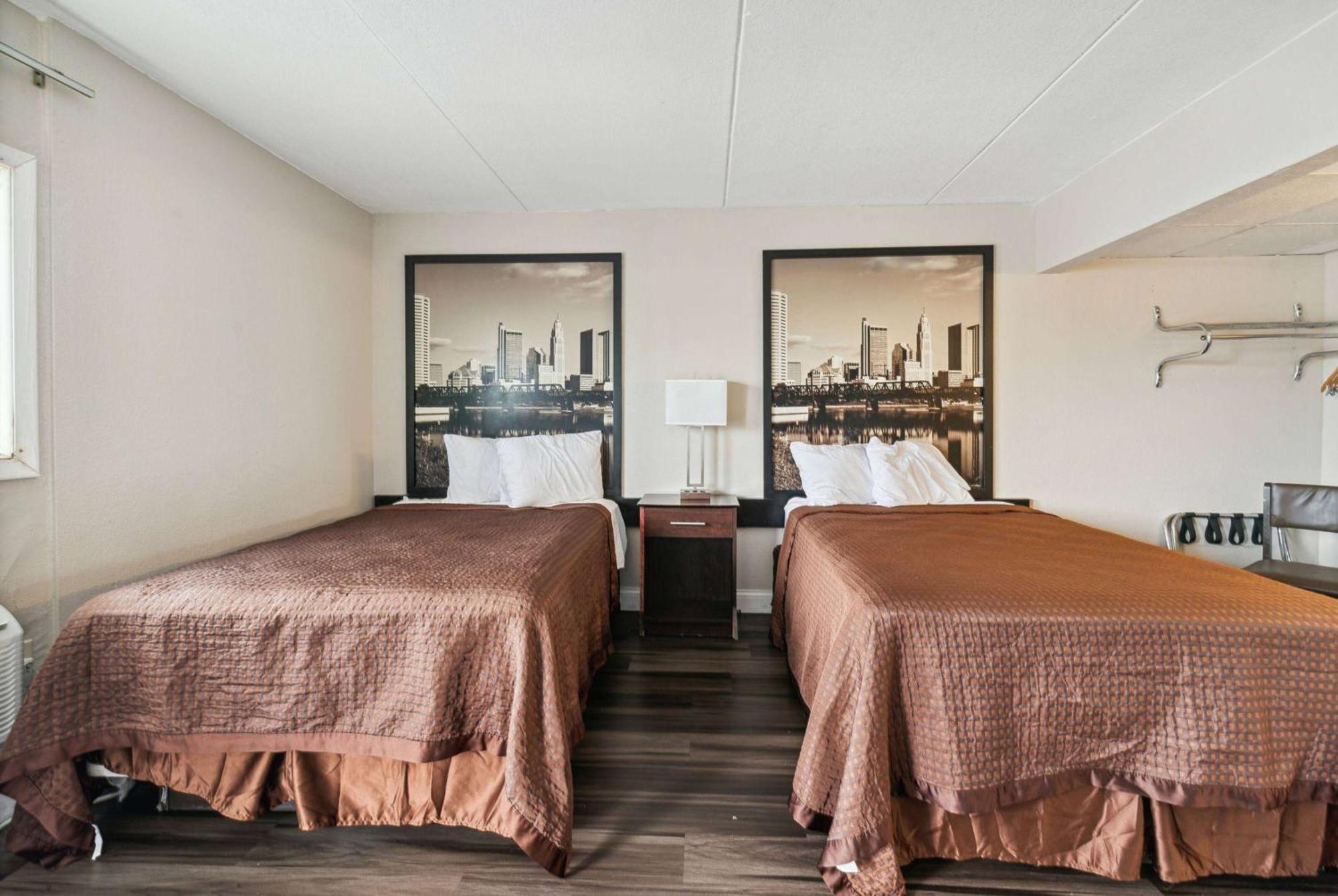 ซูเปอร์ 8 บาย วินด์แฮม มิลล์บิวรี/โทเลโด Hotel Millbury ภายนอก รูปภาพ
