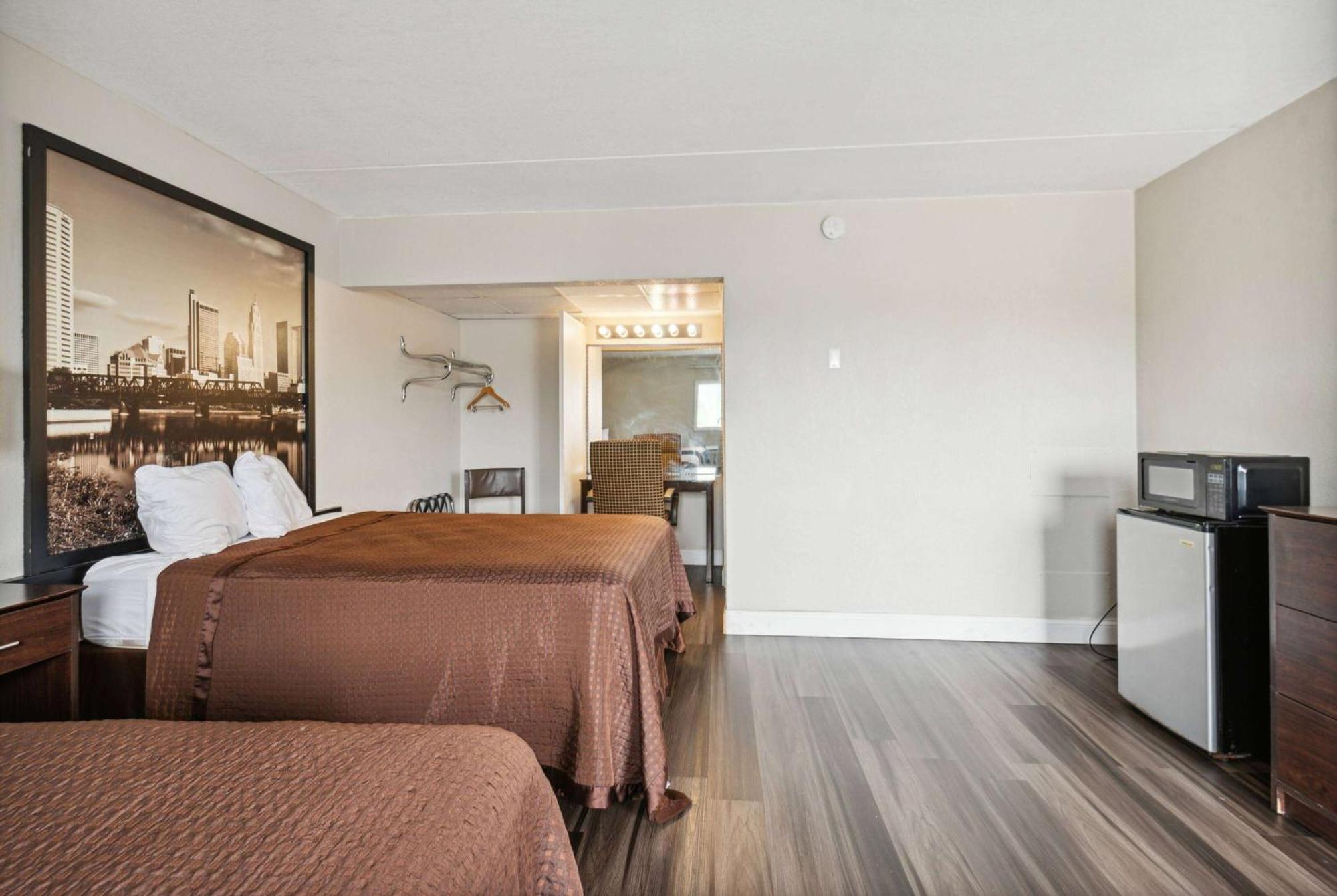 ซูเปอร์ 8 บาย วินด์แฮม มิลล์บิวรี/โทเลโด Hotel Millbury ภายนอก รูปภาพ