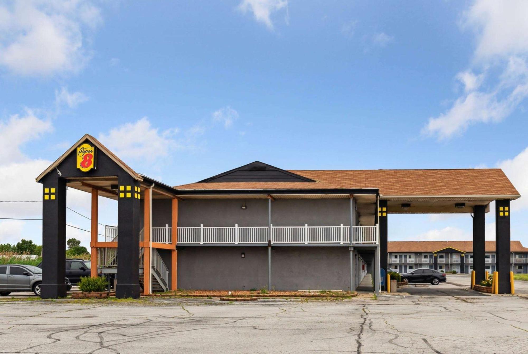 ซูเปอร์ 8 บาย วินด์แฮม มิลล์บิวรี/โทเลโด Hotel Millbury ภายนอก รูปภาพ