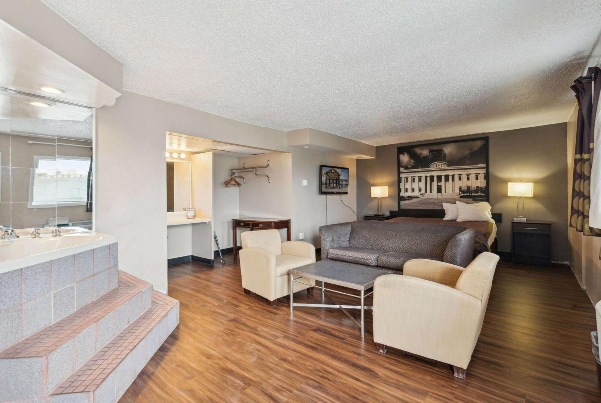 ซูเปอร์ 8 บาย วินด์แฮม มิลล์บิวรี/โทเลโด Hotel Millbury ภายนอก รูปภาพ