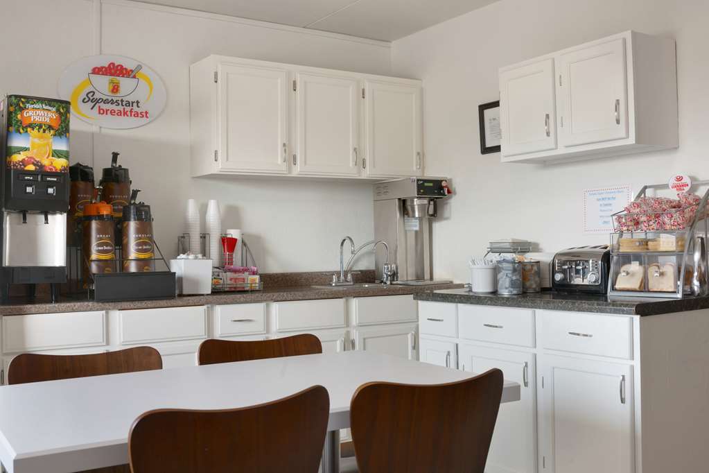 ซูเปอร์ 8 บาย วินด์แฮม มิลล์บิวรี/โทเลโด Hotel Millbury ร้านอาหาร รูปภาพ